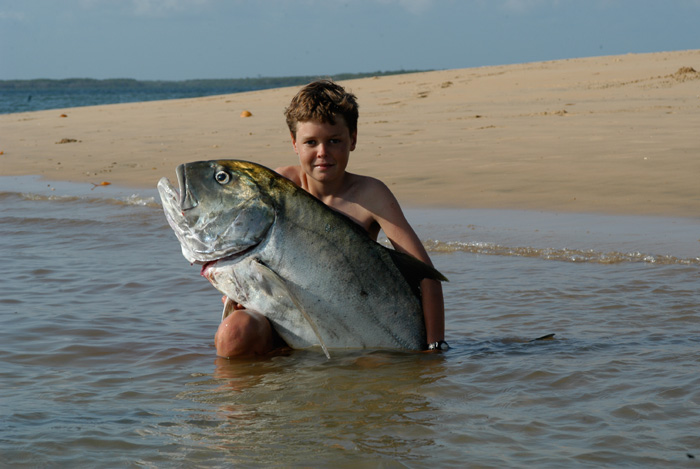 mandabay-catch_on_the_beach