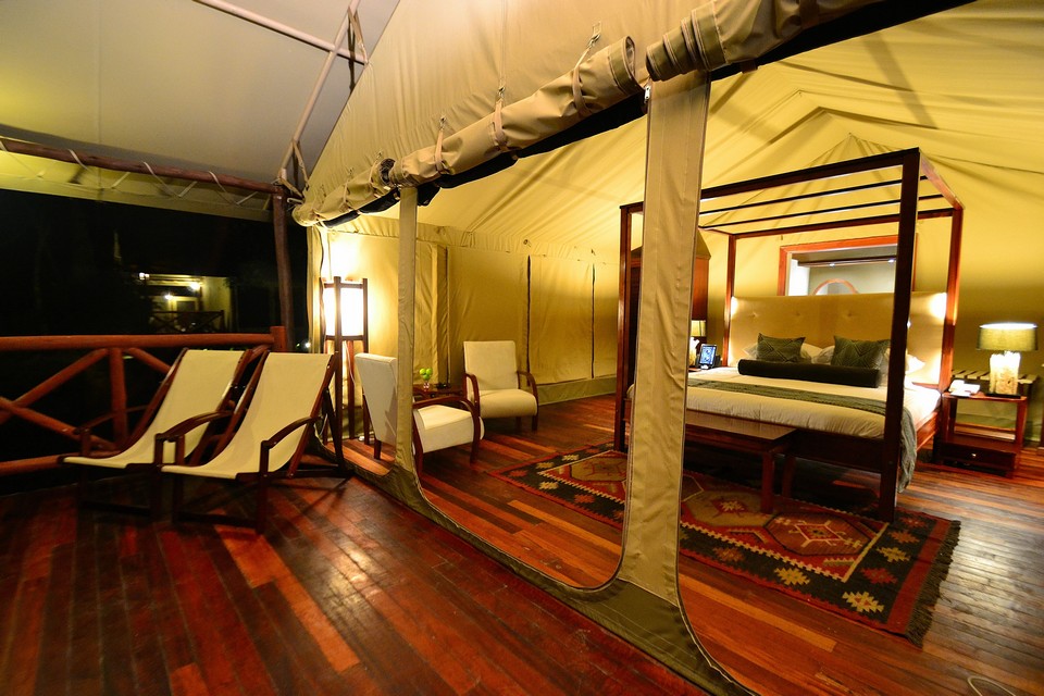 Kiboko-Luxury-Camp-Luxury-Tent-4