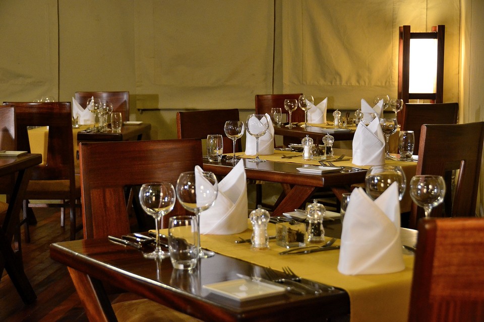 Kiboko-Luxury-Camp-Restaurant